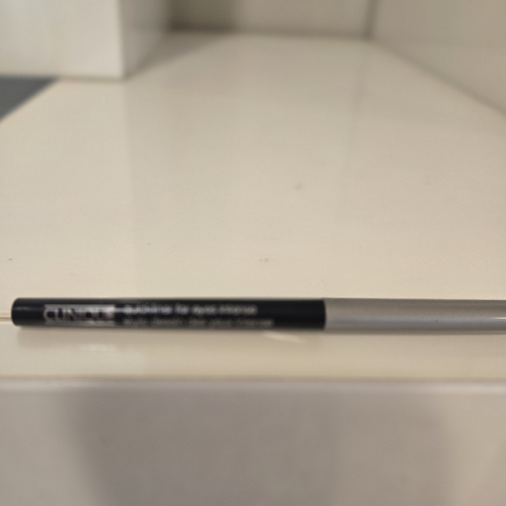 NEW Clinique Quickliner EYE LINER -  Intense Black